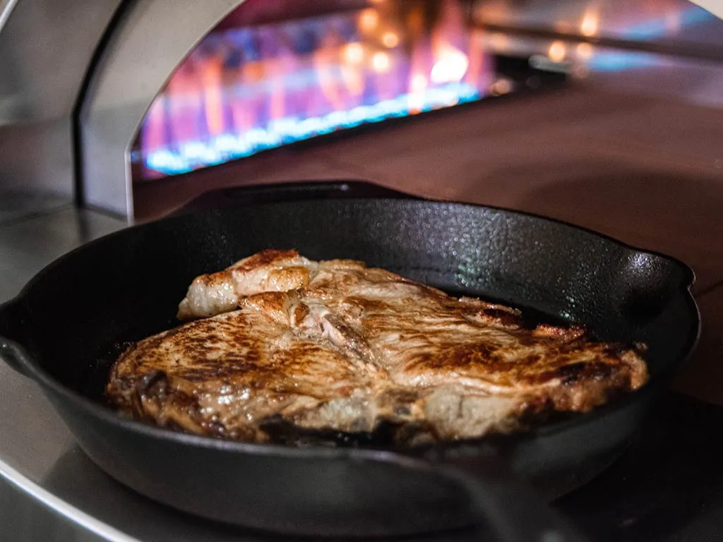 Roasting meat in an Alfa Classico 4 Pizze oven